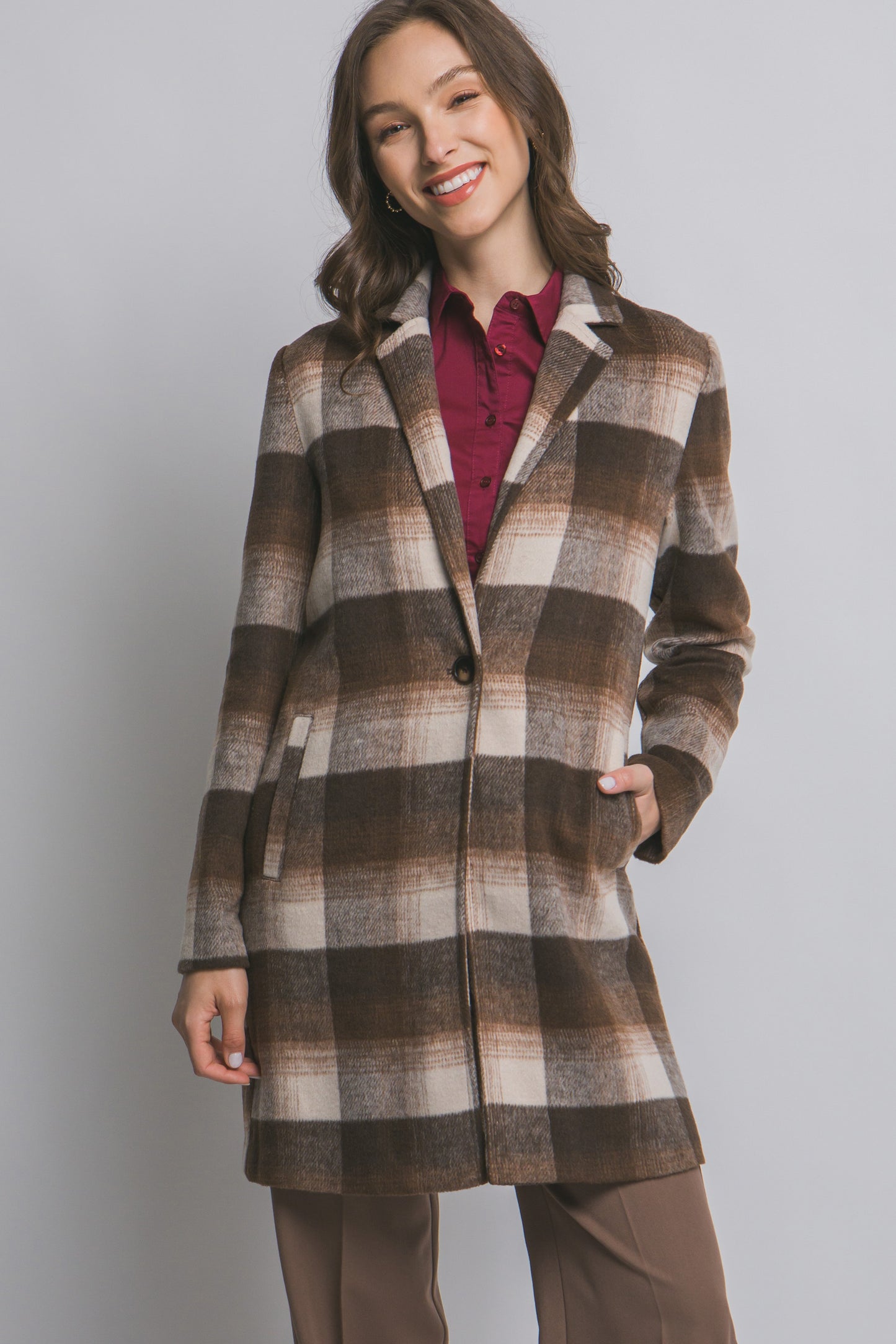 ABRIGO CUADRADO CAFÉ