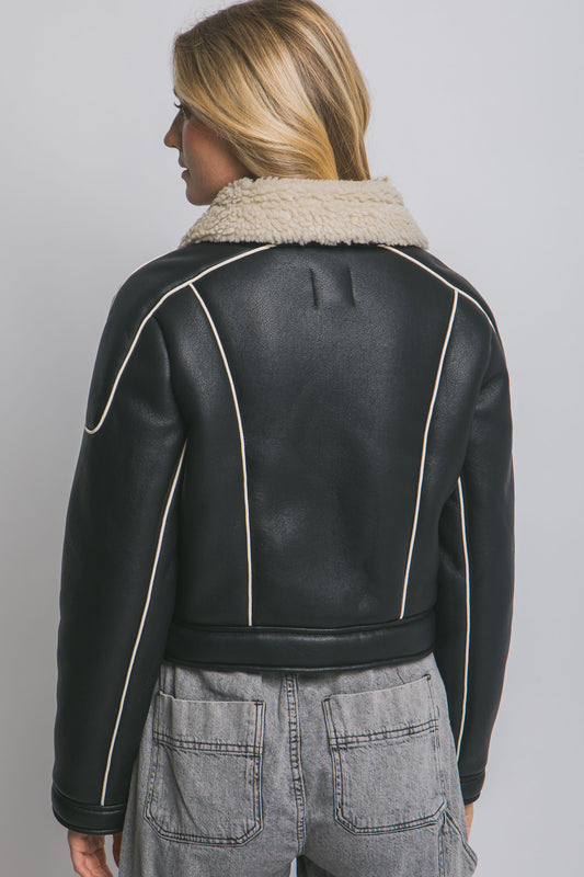 CHAQUETA DE PIEL SINTÉTICA CON BORREGA  NEGRA