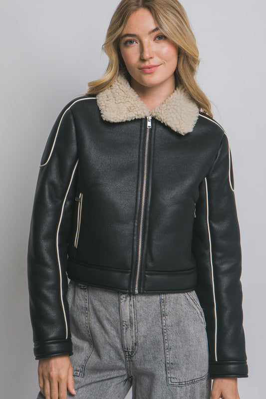 CHAQUETA DE PIEL SINTÉTICA CON BORREGA  NEGRA
